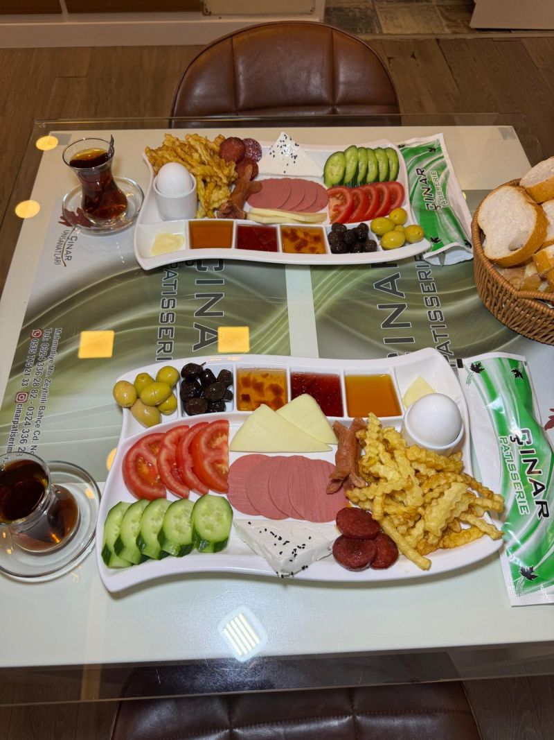 Çınar Kahvaltı Tabağı